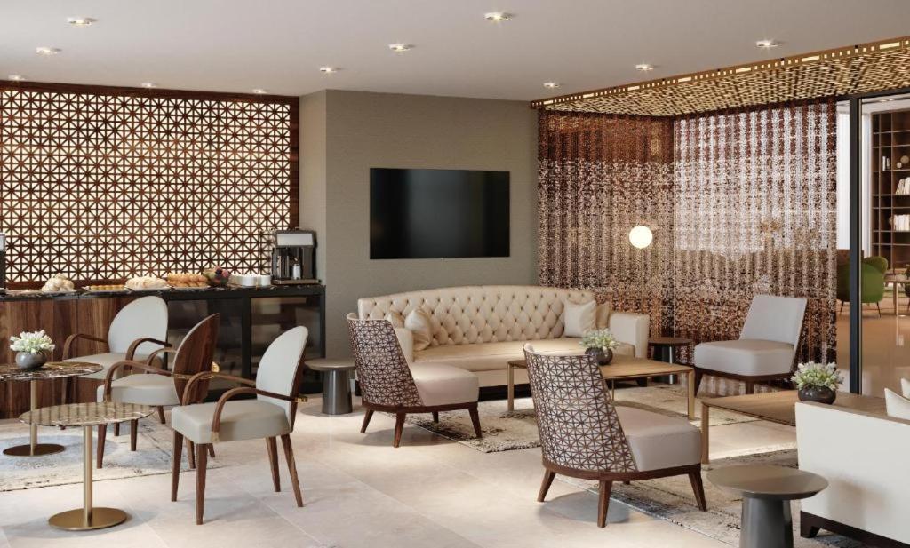 Royal Asbu Hotel